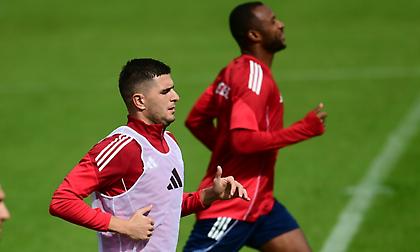 Νικολακόπουλος: «Τι γίνεται με Ελ Κααμπί, Πιρόλα και μεταγραφή στόπερ στον Ολυμπιακό»