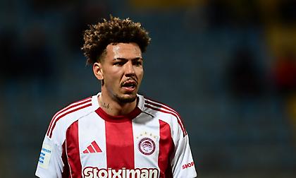 Η απόλυτη σύγκριση: Γιάρεμτσουκ ή Κλέιτον – Τι κερδίζει και τι χάνει ο Ολυμπιακός με αυτή την αλλαγή