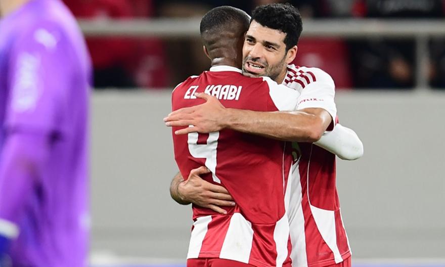 Τσανάκας: «Μεγαλύτερο το κίνητρο του Ολυμπιακού από τον Παναθηναϊκό - Πιθανό με δυο φορ ο Μεντιλίμπαρ»