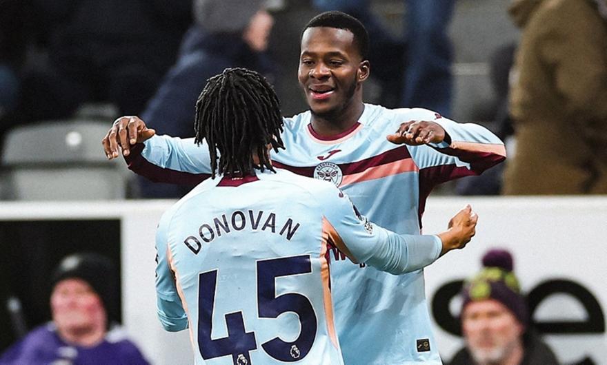 Έκλεισε και το... σπίτι της Νιούκαστλ η Μπρέντφορντ, βγάζοντας πυγμή για Ευρώπη!