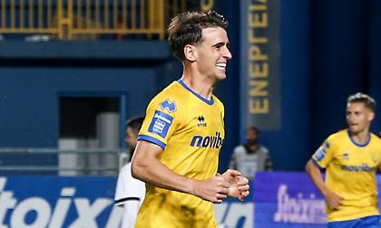 Καταιγιστικός Παναιτωλικός στη Λάρισα και προβάδισμα με 2-0 από το 23'