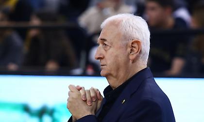 Σάκοτα: «Πιέζουμε συνέχεια τους παίκτες μας»