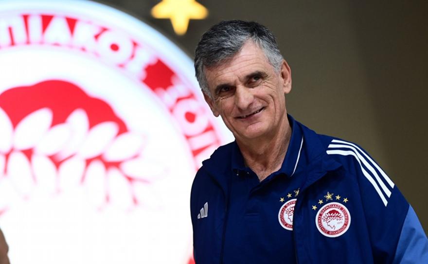 Με 4-4-2 και Ποντένσε βασικό: Η ενδεκάδα του Ολυμπιακού για το ντέρμπι