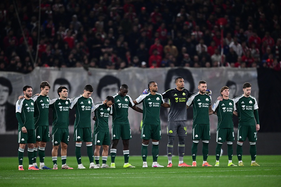 Θύρα 7: Το συγκινητικό τελετουργικό στο «Γ.Καραϊσκάκης» πριν το ντέρμπι