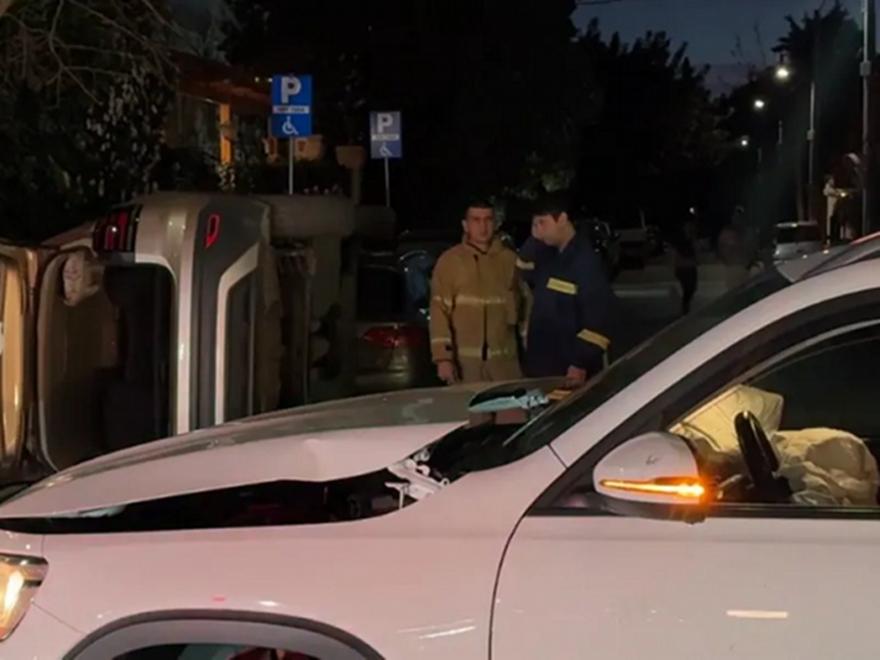 Τροχαίο με ανατροπή ΙΧ και δύο εγκλωβισμένους στην Κηφισιά