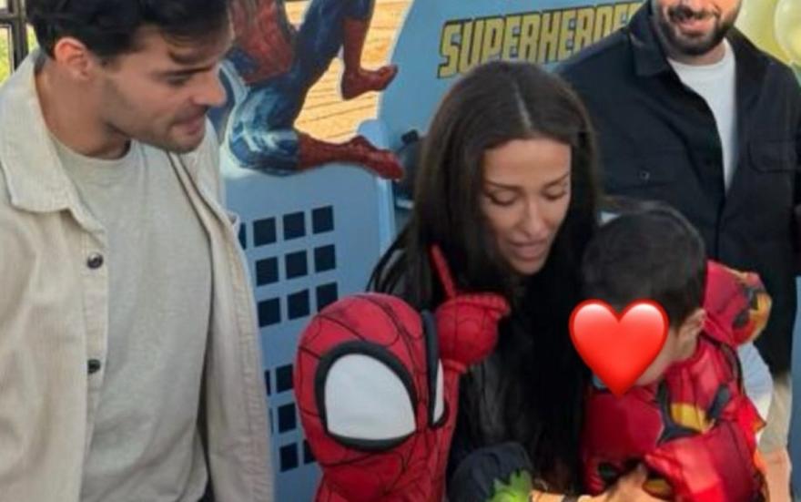 Φουρέιρα-Μποτία: Το Super Hero party του γιου τους Ερμή