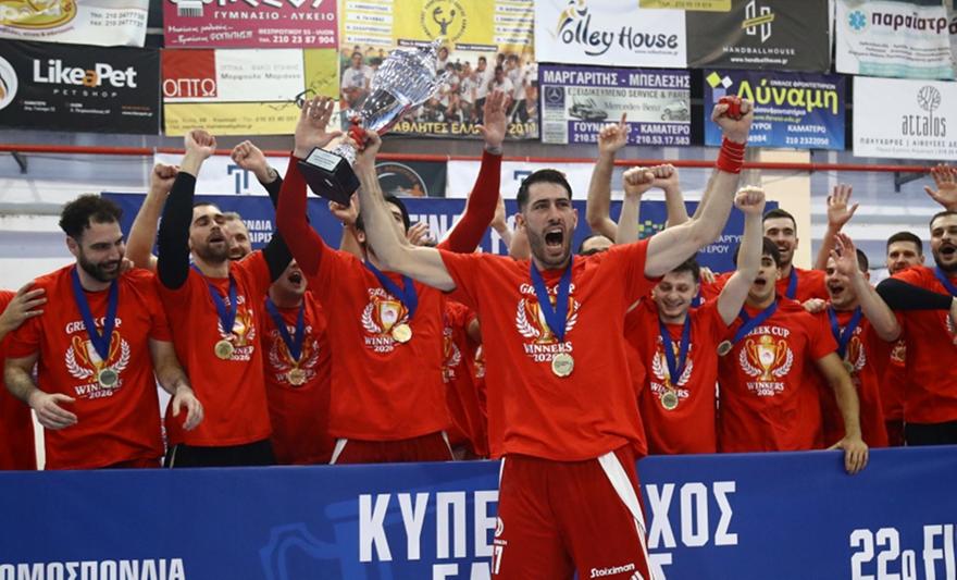 Ολυμπιακός από ατσάλι, τούμπαρε την ΑΕΚ και σήκωσε το Κύπελλο!