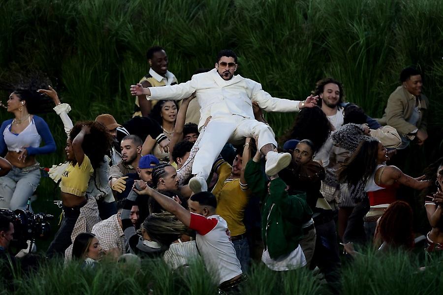 Bad Bunny στο Super Bowl: Μια γιορτή αγάπης, ενότητας και περηφάνιας για το Πουέρτο Ρίκο