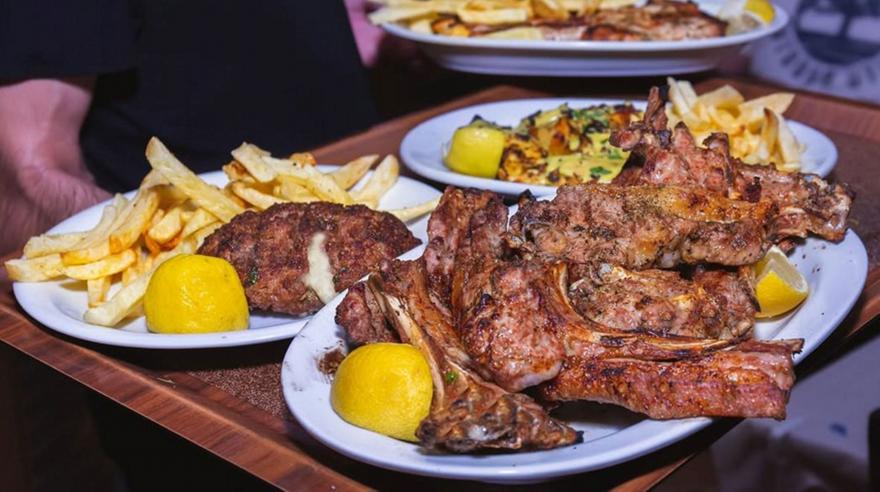 14 ταβέρνες για την Τσικνοπέμπτη