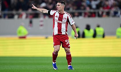 Ολυμπιακός: Στο… σκαμνί για Παναθηναϊκό και Asteras AKTOR - Σε απολογία ο Ποντένσε για την ομπρέλα