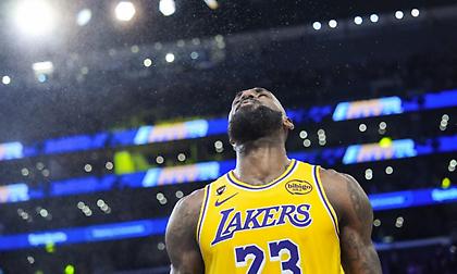 Τέλος εποχής για ΛεΜπρόν: Μένει εκτός βραβείων ΝΒΑ για πρώτη φορά μετά από 21 χρόνια!