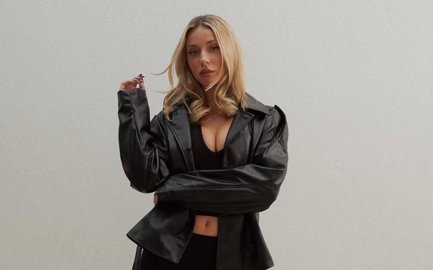 Καληφώνη: Ανακάλυψε οτι πουλάει γυαλιά -εν αγνοία της- σε Κινέζικο site προϊόντων κι έγινε -δικαίως- έξαλλη