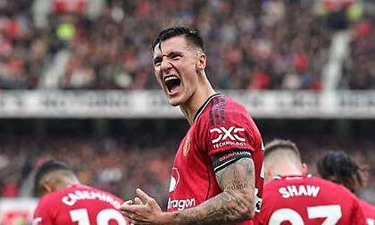 Γλίτωσε τα χειρότερα στο 96’ η Γιουνάιτεντ αλλά το κούρεμα πήρε… νέα παράταση!