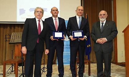 Τιμητική διάκριση στους Αγγελόπουλους από την Ελληνική Αντικαρκινική Εταιρεία