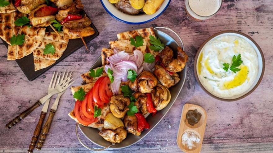 Τσικνοπέμπτη στο σπίτι: 48 συνταγές για το απόλυτο τσίκνισμα