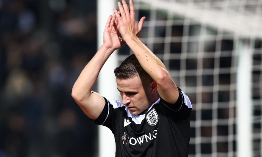 Αποχώρησε τραυματίας ο Πέλκας από τον ημιτελικό