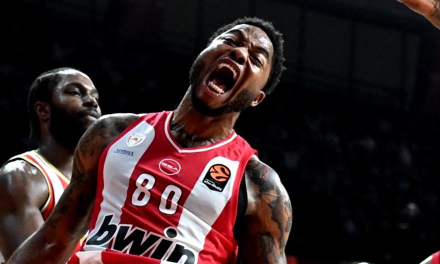 Τζόουνς: «Βγάλαμε την αθλητικότητα που έπρεπε, πάντα είμαι έτοιμος»