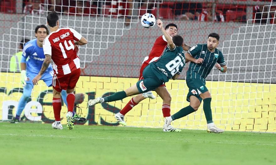 Ολυμπιακός: Ο Λεβαδειακός όταν βρίσκει χώρους σε εκθέτει, όταν είσαι σφιχτός δυσκολεύεται