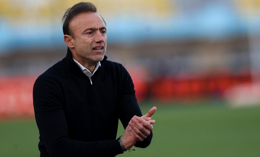 Κόντης στους παίκτες του ΟΦΗ: «Ο τελικός είναι πολύ μακριά, στραμμένη η προσοχή μας στο πρωτάθλημα»