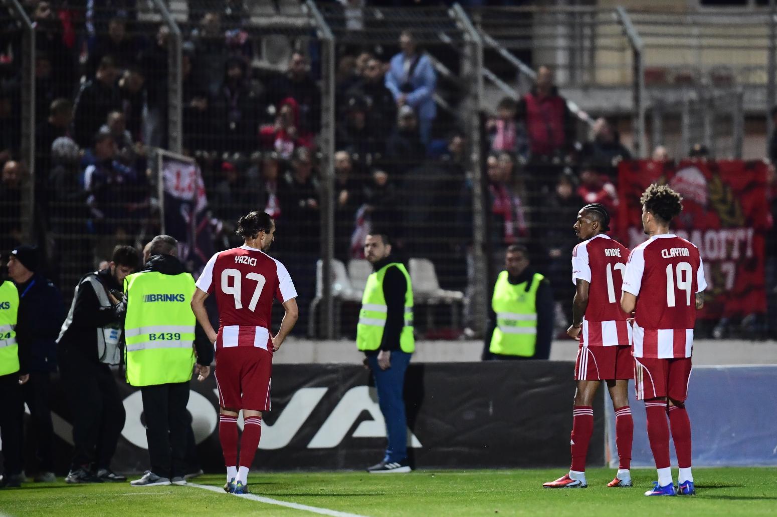 Ολυμπιακός: Συγγνώμη από τους παίκτες, τους τα έψαλλαν οι οπαδοί