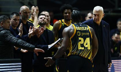 Αποδοκιμασίες για τον πρώην «ασπρόμαυρο» Μπάρτλεϊ από τους οπαδούς του ΠΑΟΚ