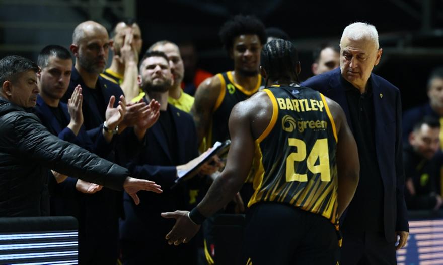 Αποδοκιμασίες για τον πρώην «ασπρόμαυρο» Μπάρτλεϊ από τους οπαδούς του ΠΑΟΚ