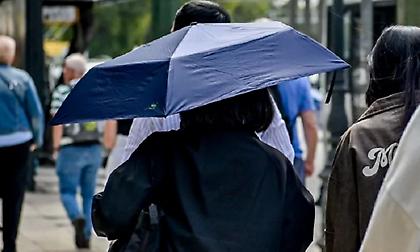 Καιρός: Βροχές σε Ιόνιο, Ήπειρο και Μακεδονία - Πού θα χιονίσει - Τι ισχύει για Αττική