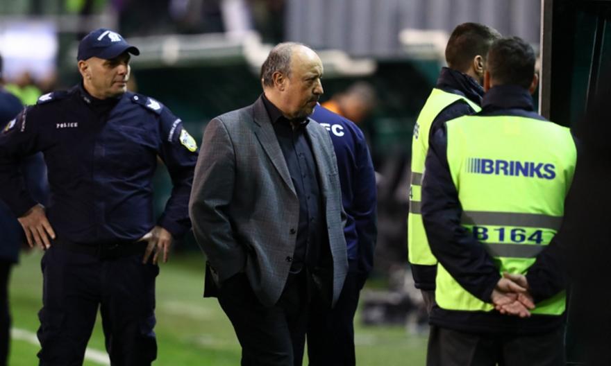 Μπενίτεθ: «Είμαι πολύ απογοητευμένος που δεν κερδίζουμε παιχνίδια, αλλά υπάρχουν πολλά που δεν μπορούμε να ελέγξουμε»