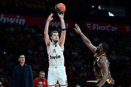 Βεζένκοφ: «Βελτιωμένη η ΑΕΚ, όποιος νομίζει ότι θα είναι εύκολο είναι γελασμένος»