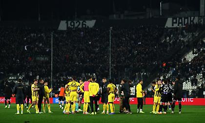 Παρακάμερα ΑΕΚ: Το πάθος Νίκολιτς και πάγκου, το «μπράβο Θωμά» και οι έντονες αντιδράσεις στο δοκάρι του Γιόβιτς