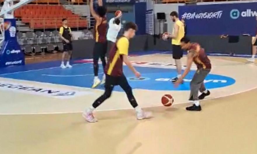 Η προπόνηση του Άρη Betsson στο νέο παρκέ του Κλειστού της Αλικαρνασσού