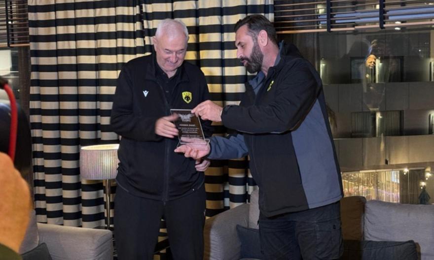 Το «Μουσείο ΑΕΚ Ηρακλείου-Iraklio Eagles» βράβευσε τους Σάκοτα και Χαραλαμπόπουλο