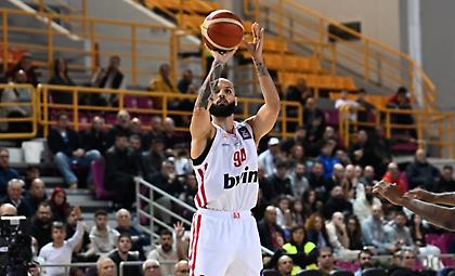 Άνοιξε τη διαφορά από την ΑΕΚ με 13-0 σερί ο Ολυμπιακός