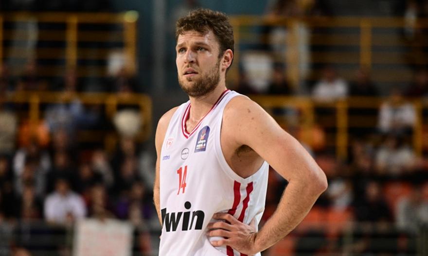 Βεζένκοφ: «Να είμαστε 100% συγκεντρωμένοι κόντρα στο Μαρούσι»