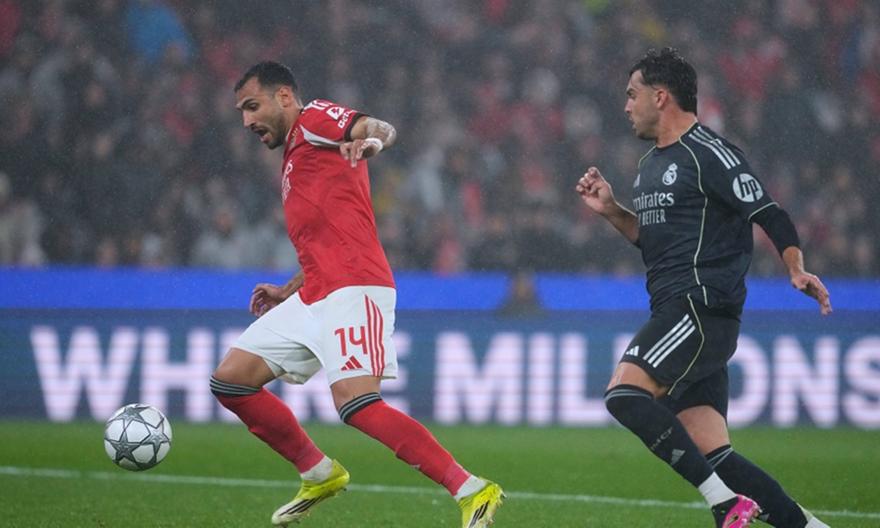 Βασικός ο Παυλίδης, επιστροφή στο αρχικό σχήμα για Εμπαπέ: Oι ενδεκάδες στο Μπενφίκα-Ρεάλ Μαδρίτης