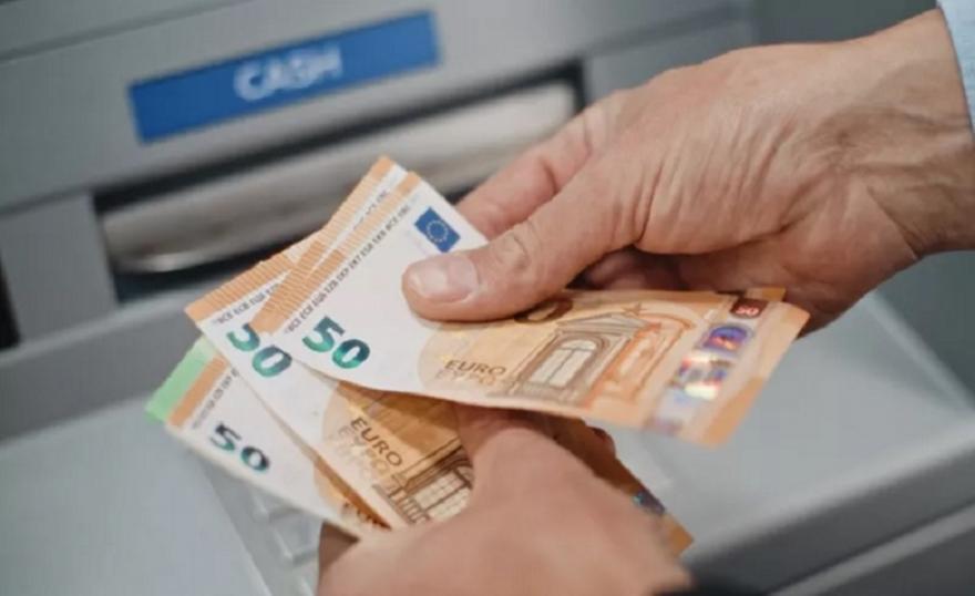 Ξεκινούν οι πληρωμές συντάξεων και επιδομάτων