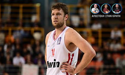 Βεζένκοφ για τη μεταγραφή του Χέιζ-Ντέιβις: «Καλώς ήρθε - Η ΑΕΚ αξίζει συγχαρητήρια, απόλυτη συγκέντρωση με Μαρούσι»