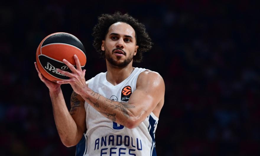 Σημαντική επιστροφή στην Εφές: Γυρίζει στη δράση ο Σέιν Λάρκιν