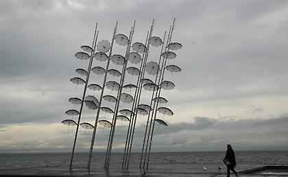 Μικρή πτώση της θερμοκρασίας με κατά τόπους θυελλώδεις ανέμους το σκηνικό του καιρού σήμερα