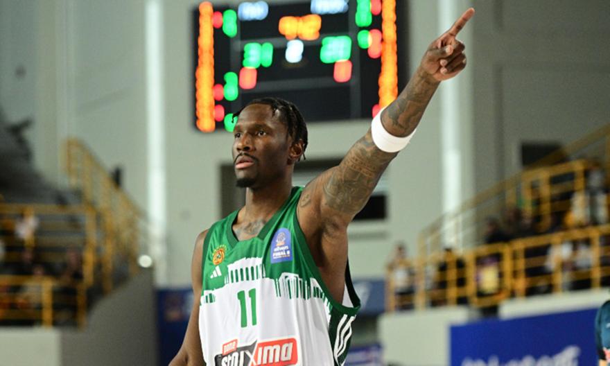 Μπήκε στο παρκέ για το ντεμπούτο του με τον Παναθηναϊκό ο Χέιζ-Ντέιβις!