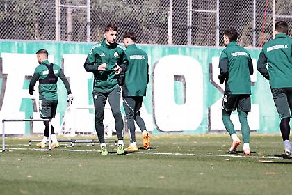 Παναθηναϊκός: Δεν ανακοίνωσε αποστολή ο Μπενίτεθ ενόψει Βικτόρια Πλζεν - Διαθέσιμος ο Τζούριτσιτς, μπήκε και ο Πελίστρι