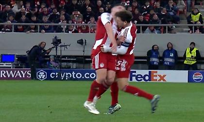 Σφοδρή σύγκρουση Ρέτσου-Πιρόλα, στο έδαφος με αίματα και οι δύο - Aποχώρησε με αναγκαστική αλλαγή ο Ιταλός