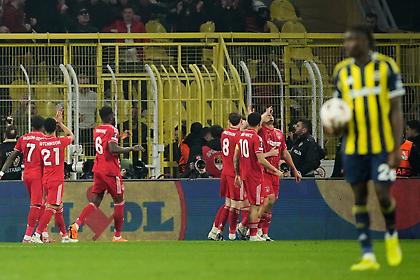 Χορεύει… σάμπα στο ημίχρονο η Νότιγχαμ και 2-0 μέσα στην Τουρκία!