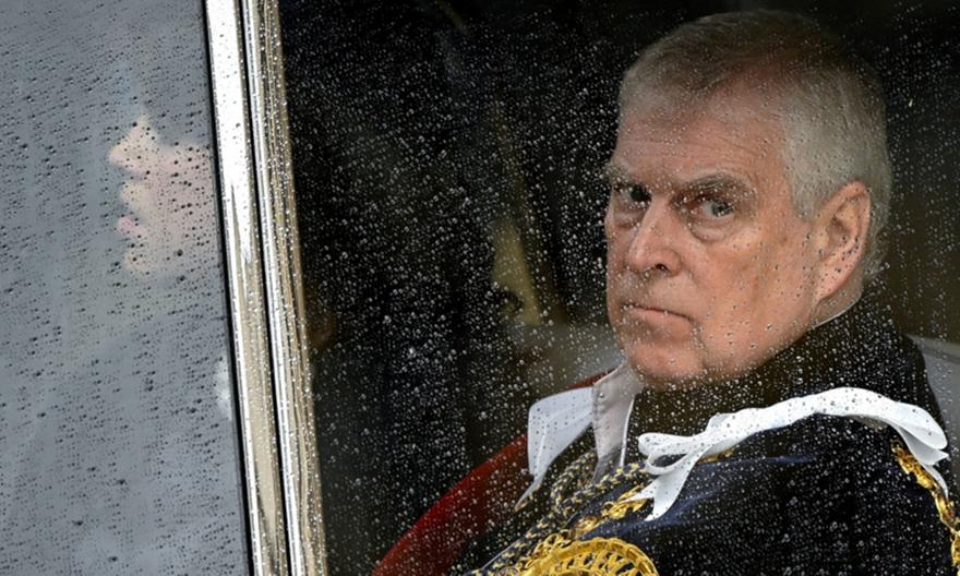 Βρετανία: Εξετάζεται η απομάκρυνση του Αντριου από τη σειρά διαδοχής του θρόνου