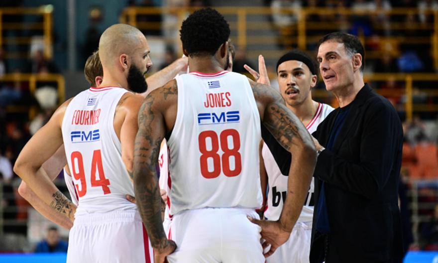 Ζέρβας: «Γι αυτό έκοψε Πίτερς ο Μπαρτζώκας - Να επιβεβαιώσει ότι είναι σε καλύτερη κατάσταση ο Ολυμπιακός»