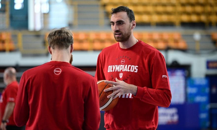 Έκπληξη από Μπαρτζώκα - Μιλουτίνοφ και Τζόουνς στην 12άδα του Ολυμπιακού!