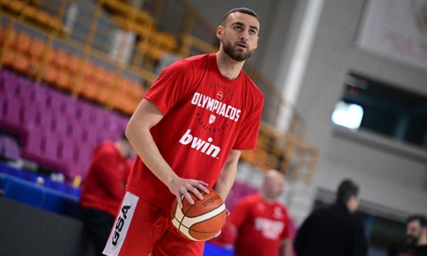 Νετζήπογλου: «Ζω το όνειρό μου και θέλω να βοηθήσω τον Ολυμπιακό να κατακτήσει το τρόπαιο»