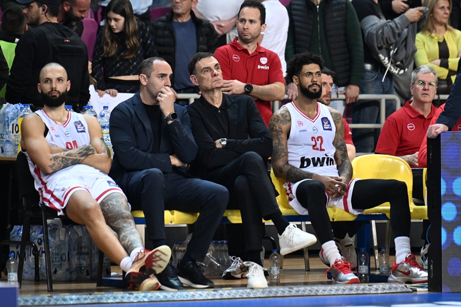 Ο άνθρωπος που τα άλλαξε σχεδόν όλα, το κοουτσάρισμα του Αταμάν και τα λάθη του Μπαρτζώκα