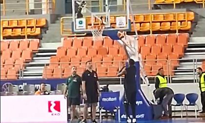 Χέιζ-Ντέιβις: Πήγε μόνος του στο γήπεδο και έκανε σουτάκια 2,5 ώρες πριν τον τελικό υπό τους ήχους του Σοπέν!