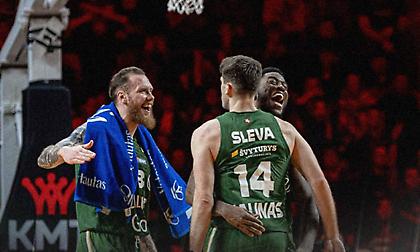 Σαρωτική Ζάλγκιρις, διέλυσε τη Νεπτούνας και πέρασε στον τελικό του Κυπέλλου